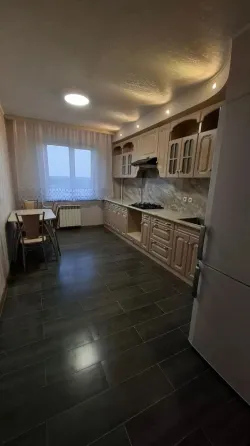 Сдается 3 - х комнатная квартира, ул. Шахтерской Славы, ориентир Первая площадка Донецк