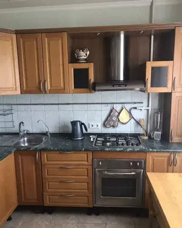 Сдаю четырехкомнатную квартиру 66.0 м² этаж 4 город Донецк, Ворошиловский Донецк