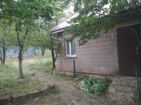 Продажа дачного участка в Ленинском районе, садоводческое товарищество "Родник". Участок 6 соток . Донецк