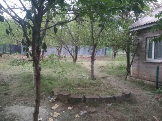 Продажа дачного участка в Ленинском районе, садоводческое товарищество "Родник". Участок 6 соток . Донецк