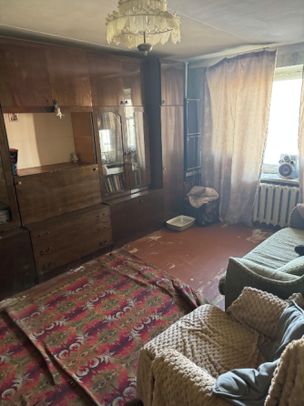 Продам двух комнатную квартиру на жд Донецк