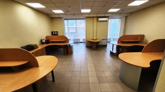 сдам офис с мебелью 50м2, от собственника (ип), бизнес-центр 4/8 эт. Донецк