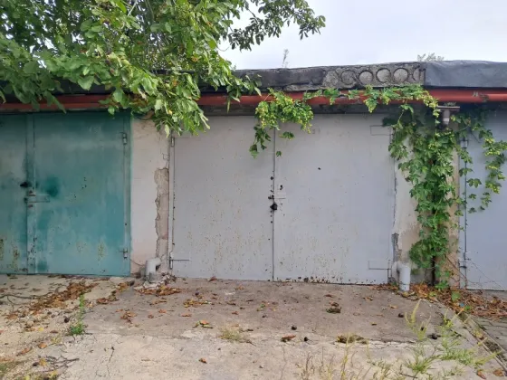 Продам гараж ,Приморский р-н Мариуполь