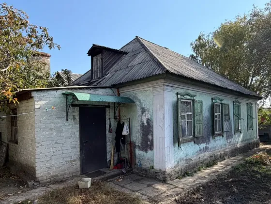 Продам жилой дом с газом 74 м.кв., 3.5 сотки - Макеевка, ул. Солнечная, пос. Октября Макеевка