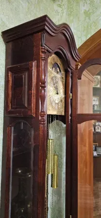 Механические напольные чксы Макеевка