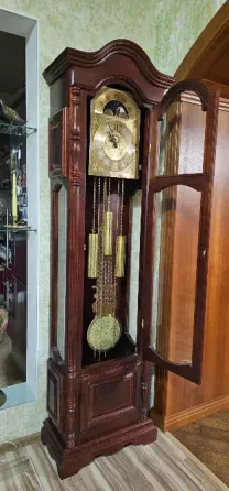 Механические напольные чксы Макеевка