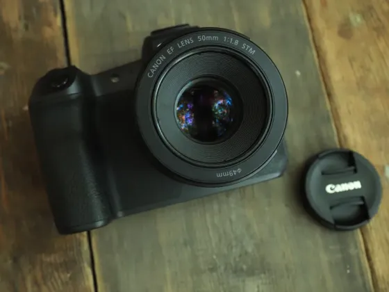 Canon EOS R хороший комплект Макеевка