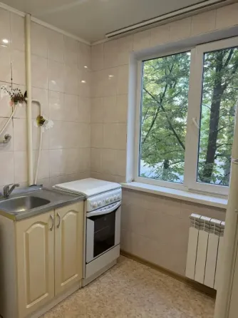 Продам 2 х ком. квартиру в Петровском районе , город Донецк , ориентир Круг Донецк
