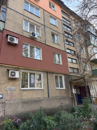 Продам 2х ком кВ Петровка Донецк