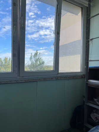 Каток Марабушта,трёхкомнатная, 6/9,холл, 70/39/8,балкон и лоджия. Донецк