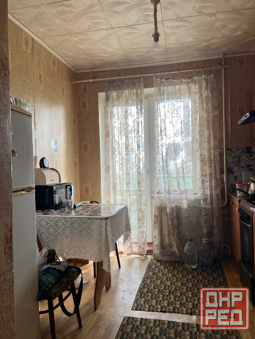 Каток Марабушта,трёхкомнатная, 6/9,холл, 70/39/8,балкон и лоджия. Донецк - изображение 2