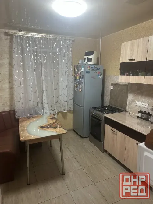 Продам 4-х комн квартиру в городе Луганск улица Учебная Луганск - изображение 1