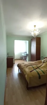 Продам 3-х комнатную в Ворошиловском районе, пр. Маяковского. Ремонт. 8/9. Раздельные комнаты! Донецк