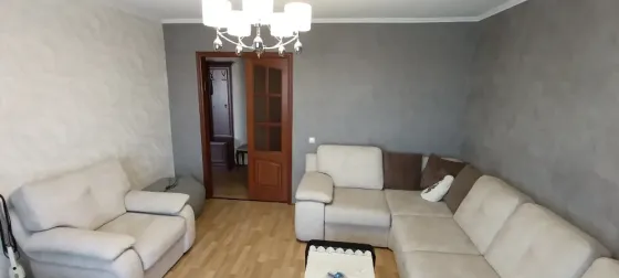 Продам 3-х комнатную в Ворошиловском районе, пр. Маяковского. Ремонт. 8/9. Раздельные комнаты! Донецк