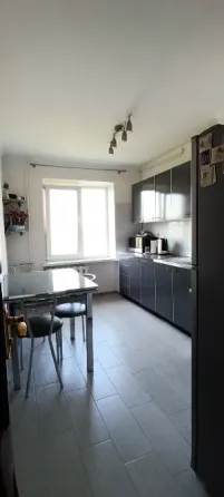 Продам 3-х комнатную в Ворошиловском районе, пр. Маяковского. Ремонт. 8/9. Раздельные комнаты! Донецк