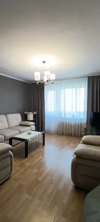 Продам 3-х комнатную в Ворошиловском районе, пр. Маяковского. Ремонт. 8/9. Раздельные комнаты! Донецк