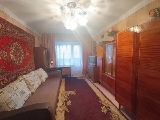 продам 1-комнатную квартиру на пл.Свободы, ул.Кирова Донецк