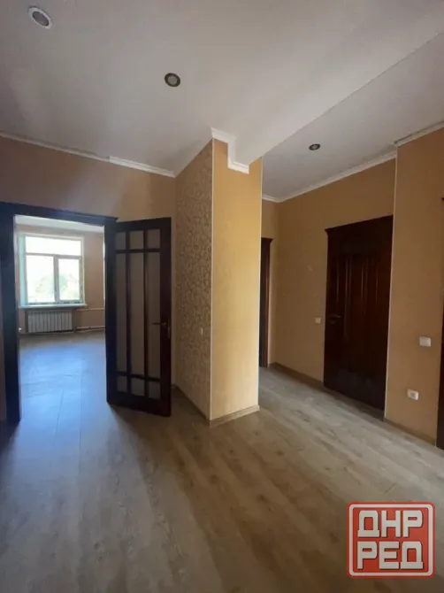 Продается 3-комнатная квартира в Левобережном районе Мариуполь - изображение 1