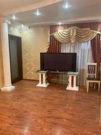 3-комнатная квартира,88м2,8/9,Куйбышевский р-н,Лукоморье.Цена 12,5млн Донецк