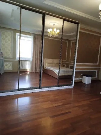 Сталинка 200+м² в самом центре Донецк