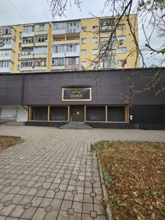 1 200 м² стиля: Аренда дома интерьеров «Вильнюс» Донецк
