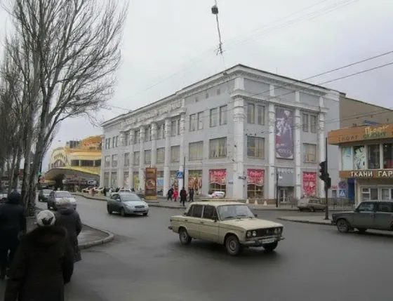 Аренда отличного магазина в центре Донецка! ориентир Центральный универмаг! Донецк