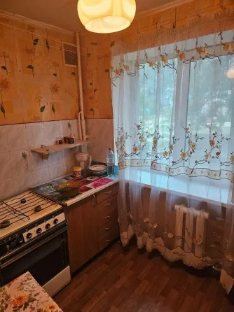 Продам 3 комнатную квартиру на пл. Буденного Донецк