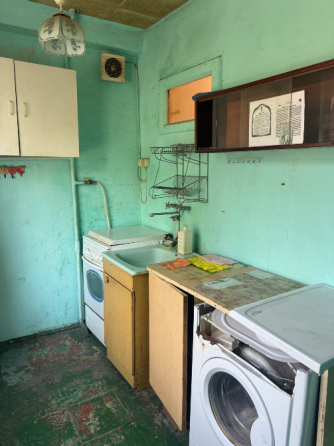 Продам 2 ком квартиру 29 шахта Донецк
