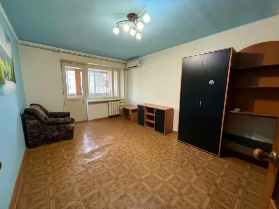 1комн. крупногабаритная пл. Ленина Донецк
