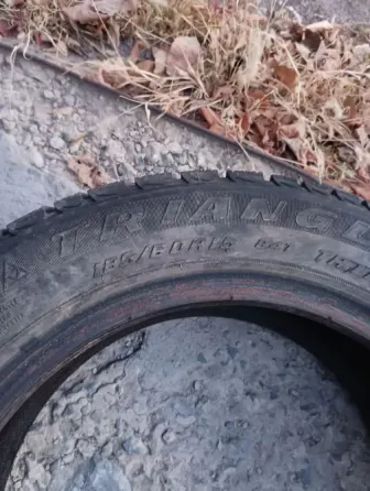 Продаются 2 зимние шины 185/65/15 Донецк