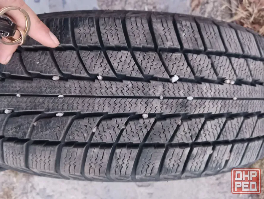 Продаются 2 зимние шины 185/65/15 Донецк - изображение 1