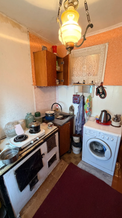 Продам 2 комнатную квартиру + гараж г. Макеевка Советский район (шахта 21, 2 квартал) Макеевка