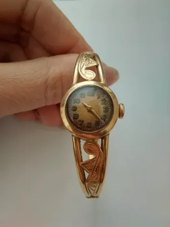 Продам золотые часы Донецк