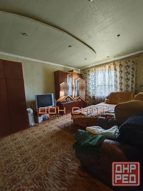 Продажа: 2-комнатная квартира в Петровском районе ул. 40-летия Сов. Украины Донецк - изображение 1