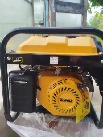 Портативный электрогенератор DEWALT DXGNR5700 Зугрэс