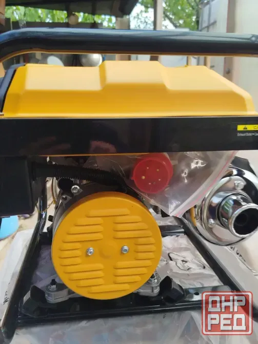 Портативный электрогенератор DEWALT DXGNR5700 Зугрэс - изображение 4