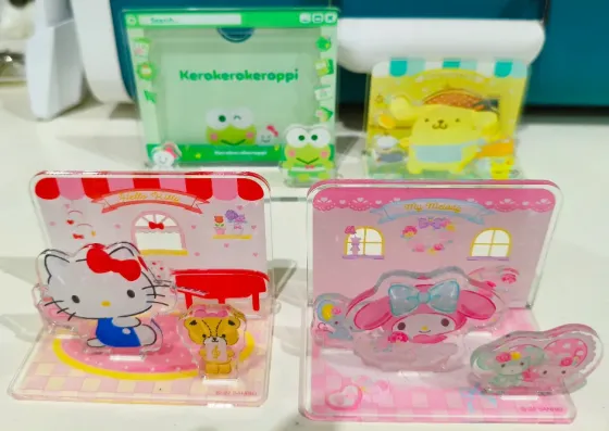 Акриловые стенды и картхолдер Sanrio (оригиналы) Макеевка