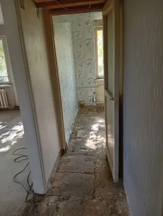 Продажа 1-комнатной квартиры 5 /5, Калининский р-н (возле рынка),вода круглосуточно .2 500 000 р. Донецк