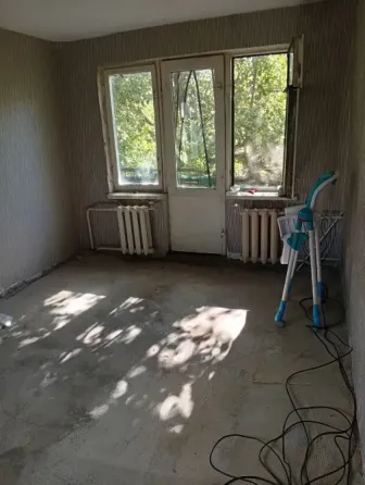 Продажа 1-комнатной квартиры 5 /5, Калининский р-н (возле рынка),вода круглосуточно .2 500 000 р. Донецк