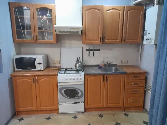 сдам 2х комн квартиру в куйбыш. р-не, ул. куйбышева- ,отличная, все есть. Донецк