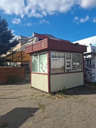 Продам ларёк 10м2 Крытый Рынок.ДонМак Донецк