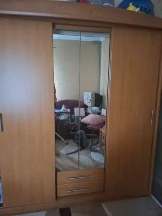 Продам шкаф в гостинную или спальню б/у Донецк