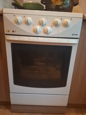 Продам газовую плиту б/у Донецк
