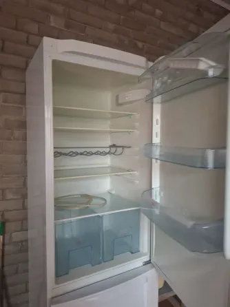 Продам холодильник б/у Донецк