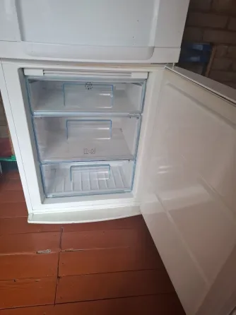 Продам холодильник б/у Донецк
