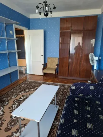 Продам 2-комнатную с раздельными комнатами Донецк