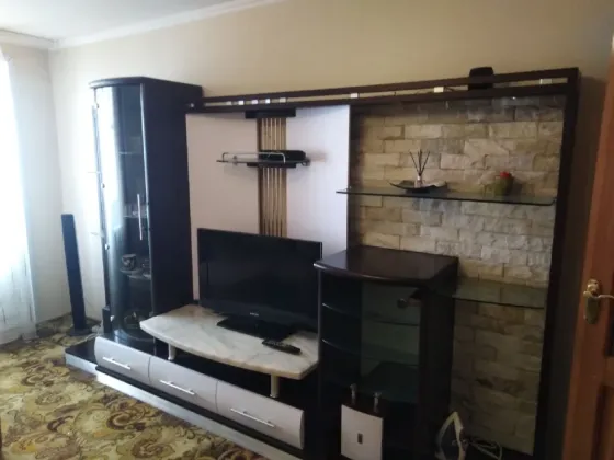 продам 3х комнатную квартиру 3/5 в ц.р-е 17мкр Мариуполь