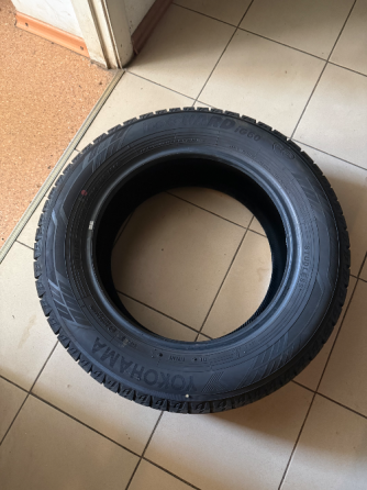 Шины (зима) Yakohama ice guard 60 215/60 r16 Донецк