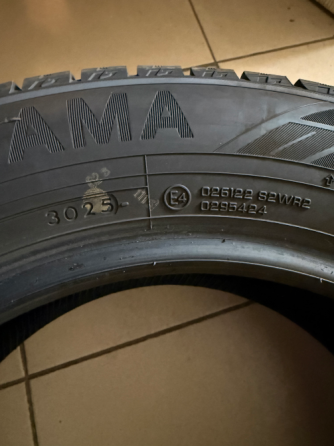 Шины (зима) Yakohama ice guard 60 215/60 r16 Донецк