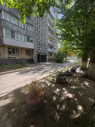 Продаётся с водой просторная 2-х комнатная квартира по улице Кольцова Донецк